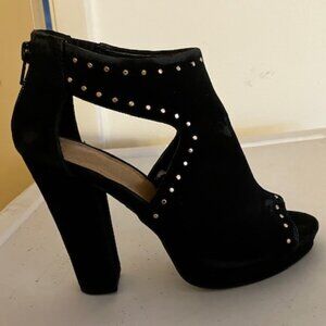 Black Studded Velvet Heels Size 6